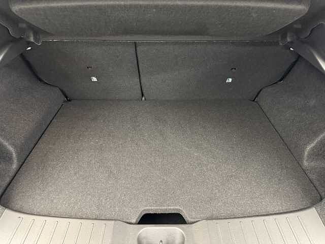 Nissan Juke 1.0 DiG-T N-Connecta 5dr DCT