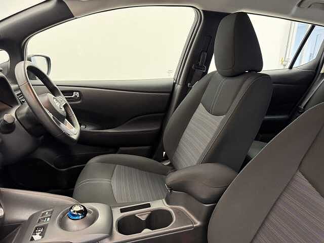Nissan LEAF 110kW Acenta 40kWh 5dr Auto [6.6kw Charger]