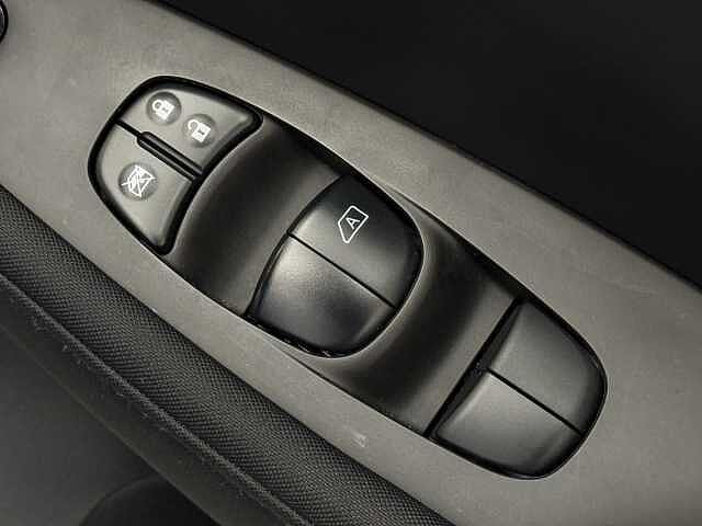 Nissan LEAF 110kW Acenta 40kWh 5dr Auto [6.6kw Charger]