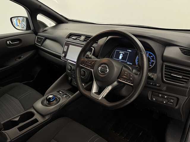 Nissan LEAF 110kW Acenta 40kWh 5dr Auto [6.6kw Charger]