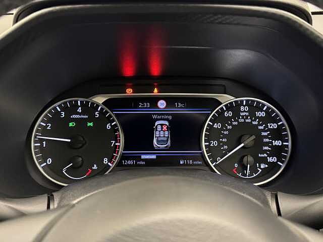 Nissan Juke 1.0 DiG-T 114 Kiiro 5dr