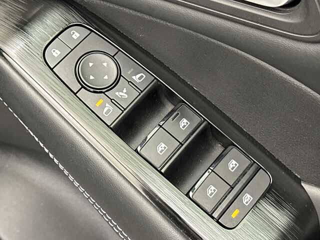 Nissan Qashqai 1.3 DiG-T MH 158 N-Connecta 5dr Xtronic