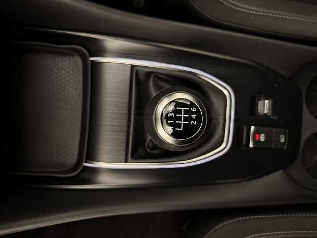 Nissan Qashqai 1.3 DiG-T MH N-Connecta 5dr