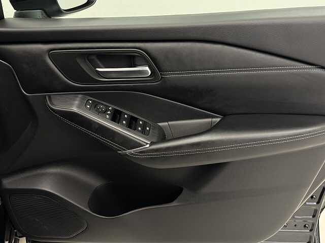 Nissan Qashqai 1.3 DiG-T MH N-Connecta 5dr