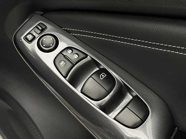 Nissan Juke 1.0 DiG-T 114 N-Connecta 5dr DCT