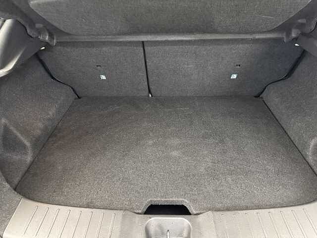 Nissan Juke 1.0 DiG-T N-Connecta 5dr