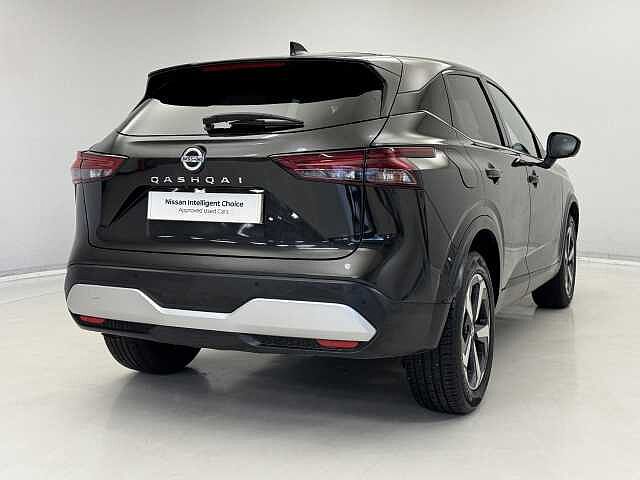 Nissan Qashqai 1.3 DiG-T MH N-Connecta 5dr