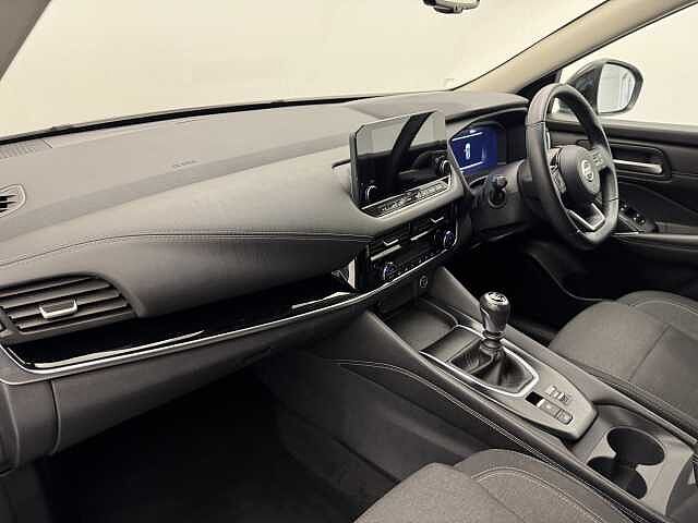 Nissan Qashqai 1.3 DiG-T MH N-Connecta 5dr