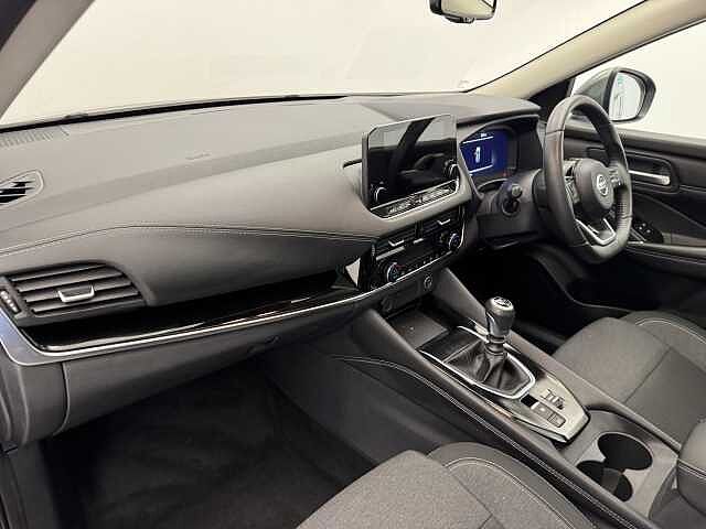 Nissan Qashqai 1.3 DiG-T MH Premiere Edition 5dr