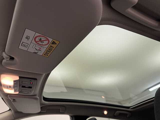 Nissan Qashqai 1.3 DiG-T MH Premiere Edition 5dr