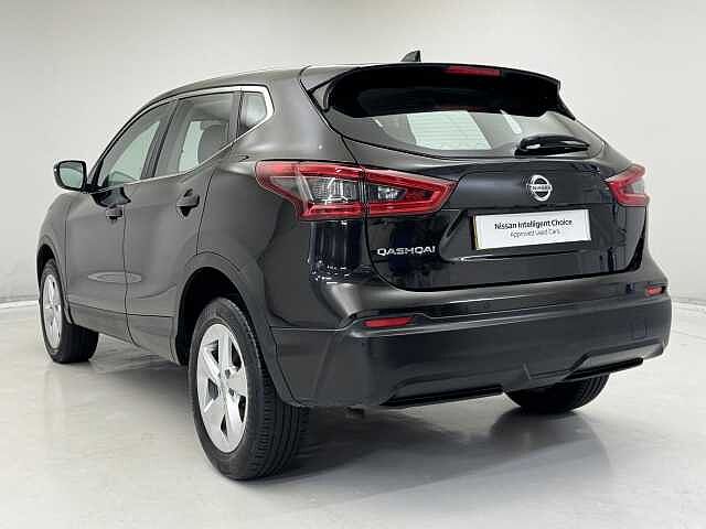 Nissan Qashqai 1.3 DiG-T Acenta Premium 5dr
