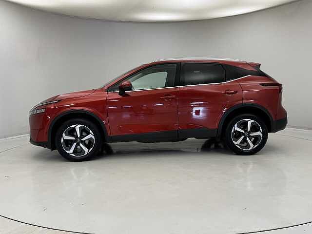 Nissan Qashqai 1.3 DiG-T MH N-Connecta [Glass Roof] 5dr