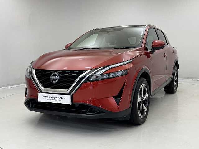 Nissan Qashqai 1.3 DiG-T MH N-Connecta [Glass Roof] 5dr